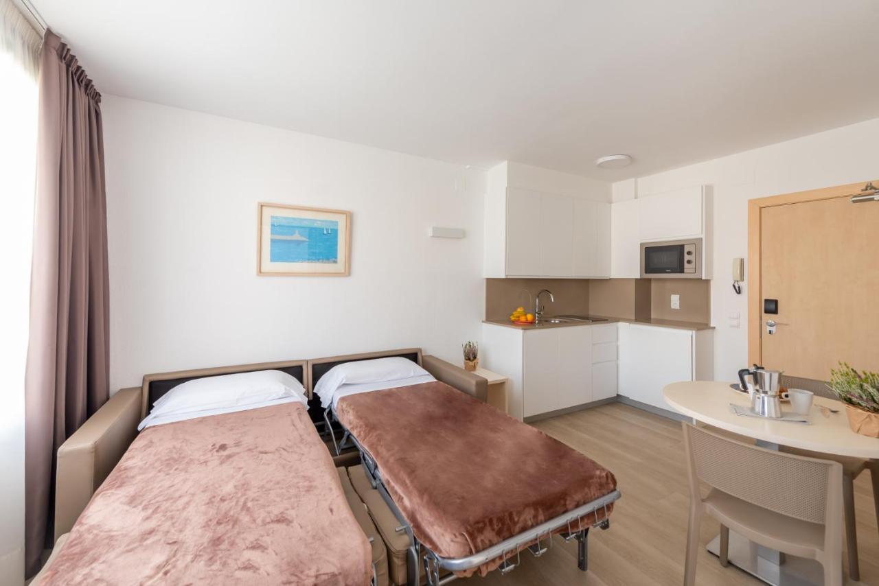 Atenea Park Suites & Apartments Vilanova i la Geltrú Εξωτερικό φωτογραφία