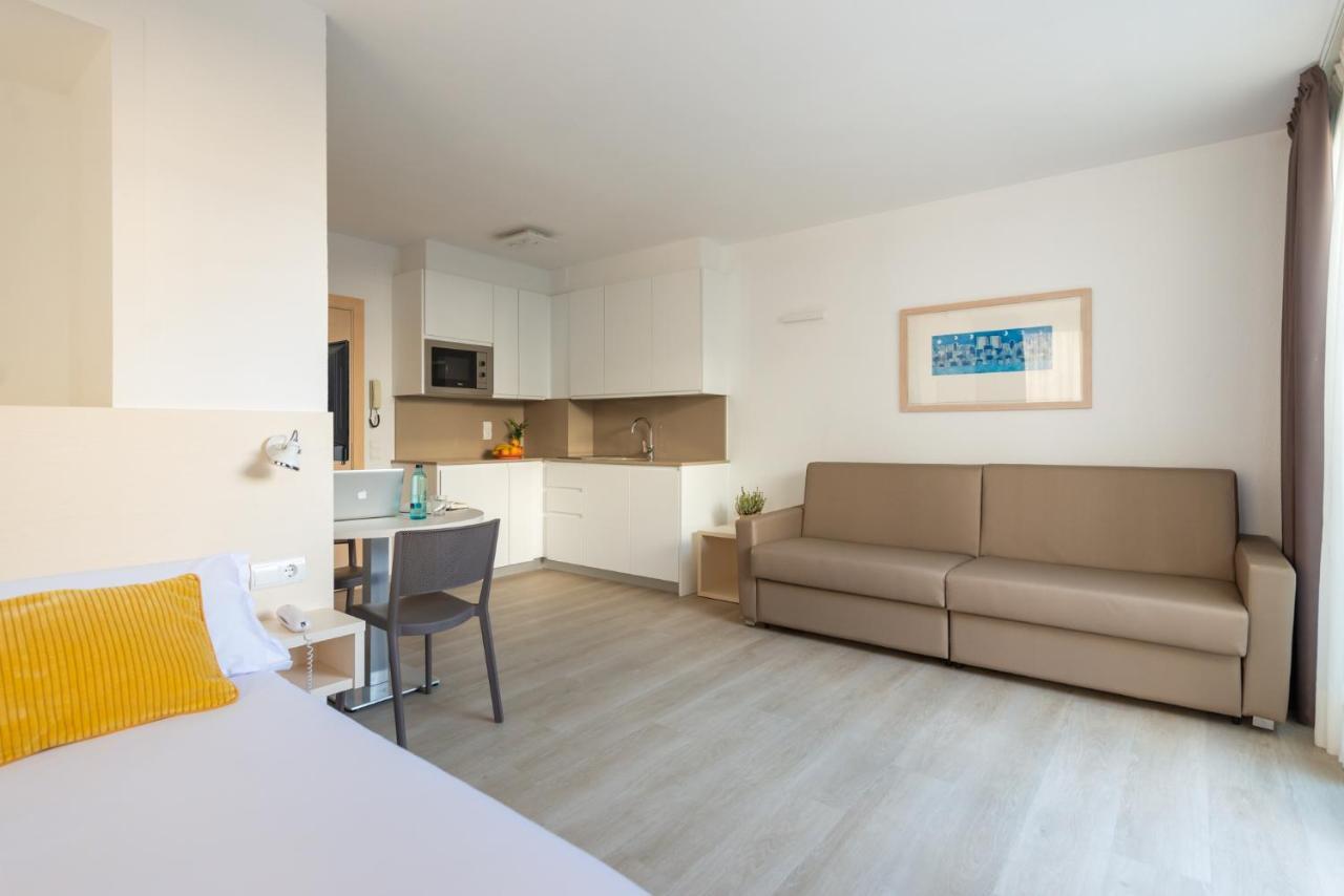 Atenea Park Suites & Apartments Vilanova i la Geltrú Εξωτερικό φωτογραφία