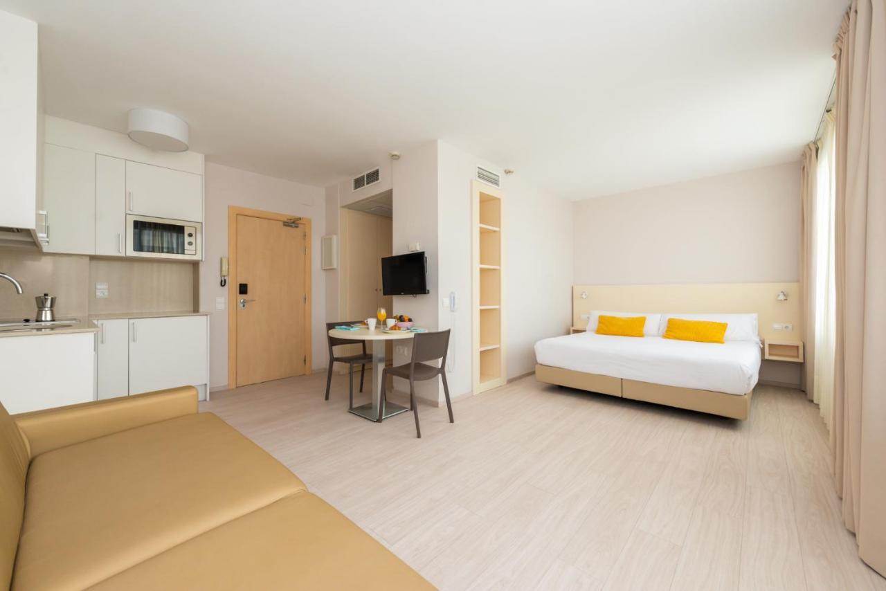 Atenea Park Suites & Apartments Vilanova i la Geltrú Εξωτερικό φωτογραφία